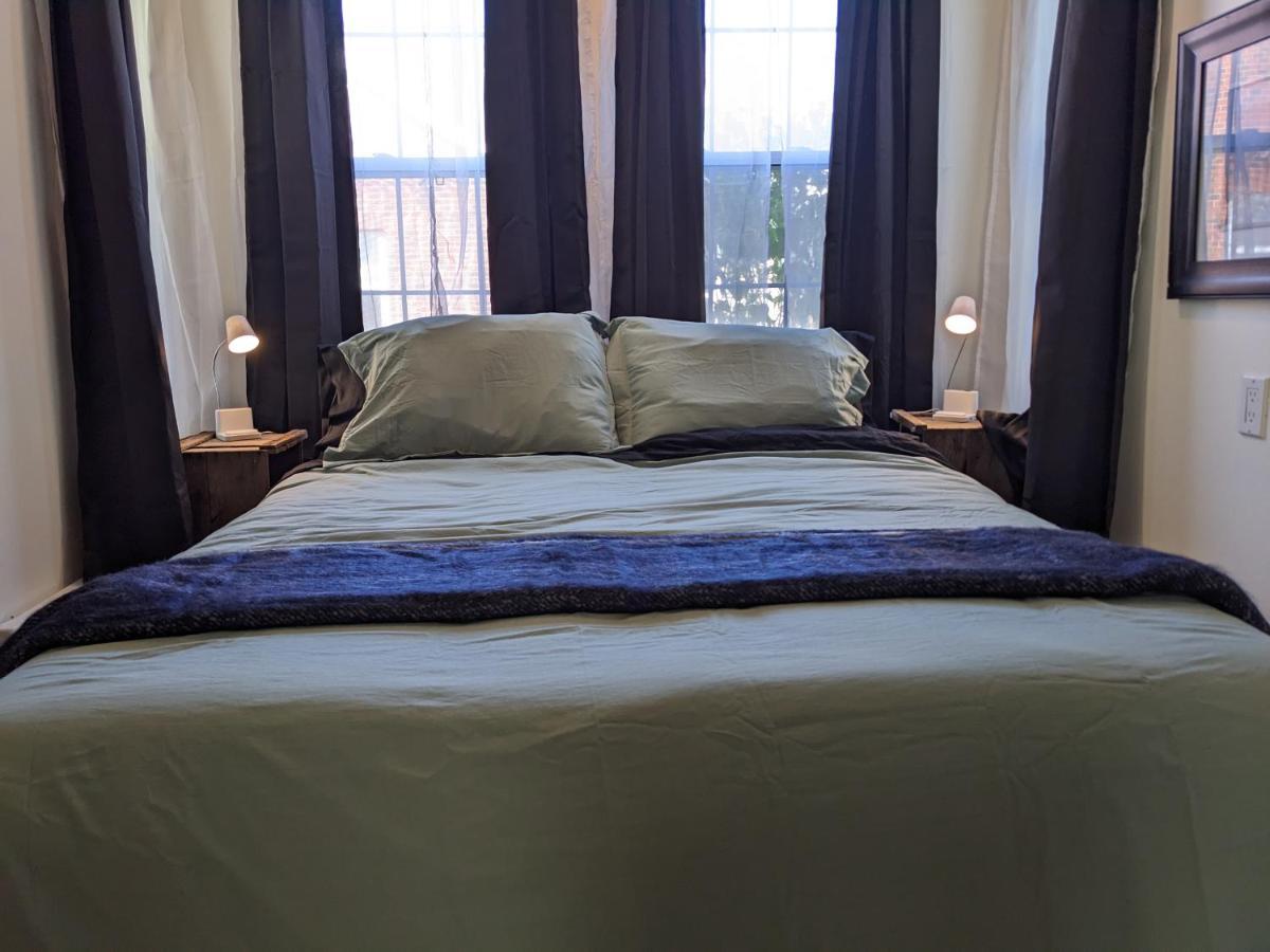 Hotel Pink Flamingo Wolfville Esterno foto